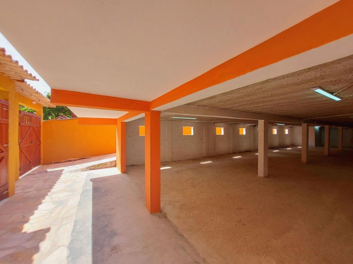 Mamanguá - Flat com Piscina, 50mts da praia, cozinha gourmet, churrasqueira privativa, ar con, WiFi, netflix, garagem Parati Esterno foto