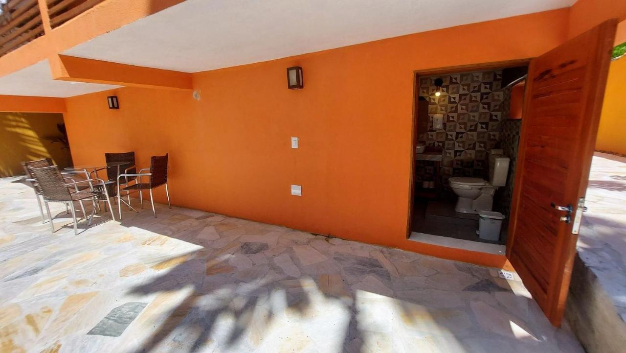Mamanguá - Flat com Piscina, 50mts da praia, cozinha gourmet, churrasqueira privativa, ar con, WiFi, netflix, garagem Parati Esterno foto